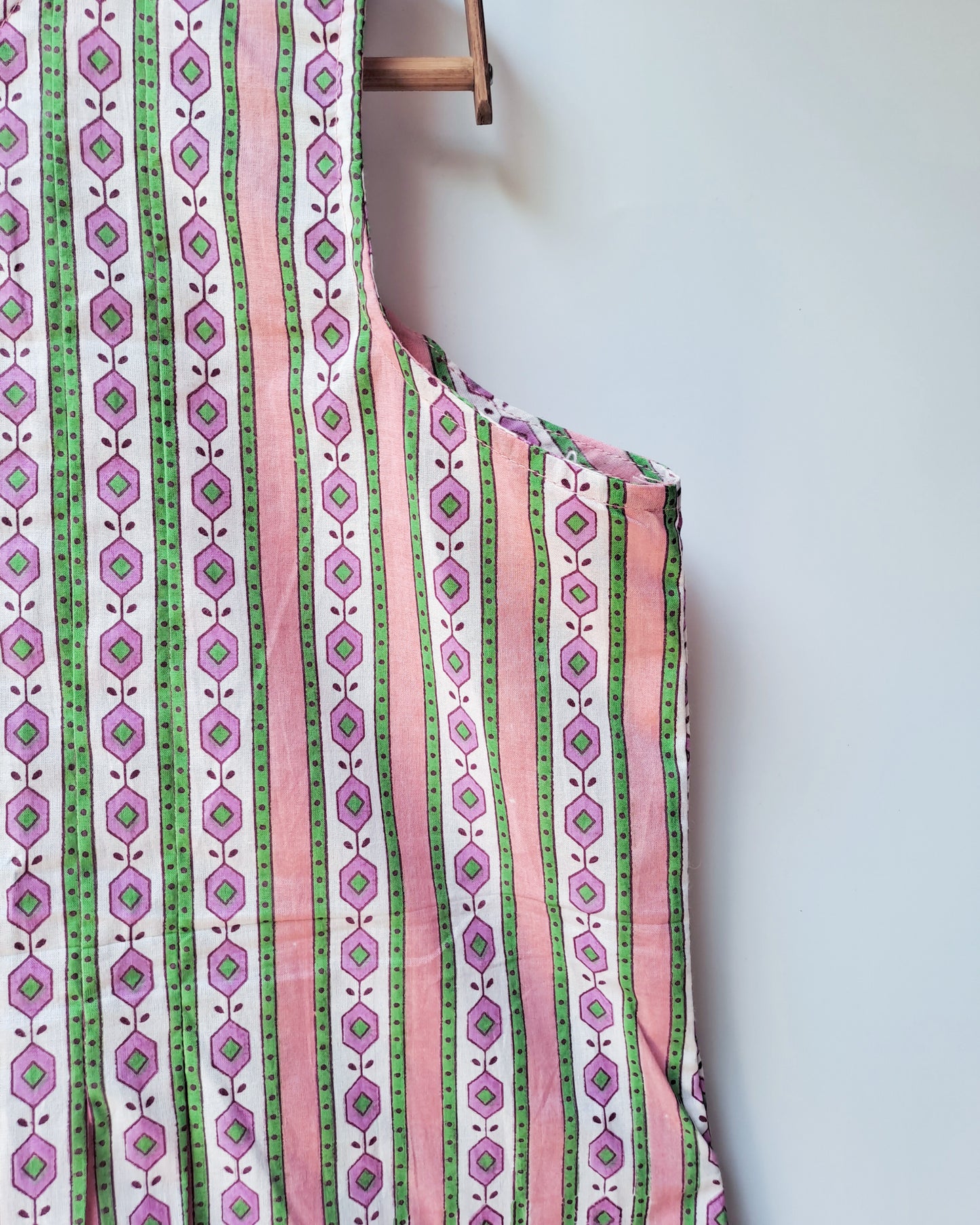 Bagicha Geometric Pleated Top