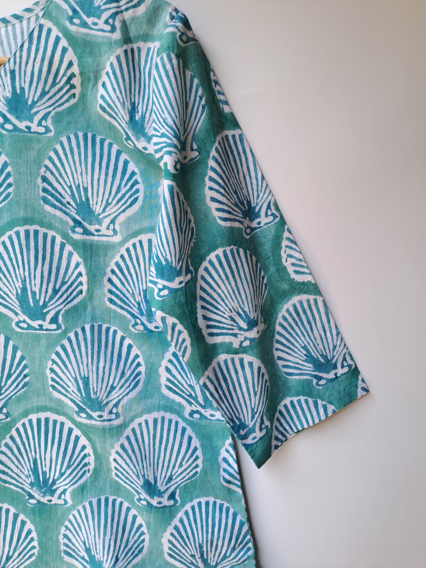 Aqua Shell Short Top