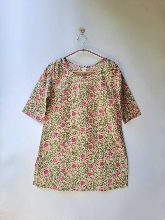 Gulabi Jaal Floral Cotton Kurti