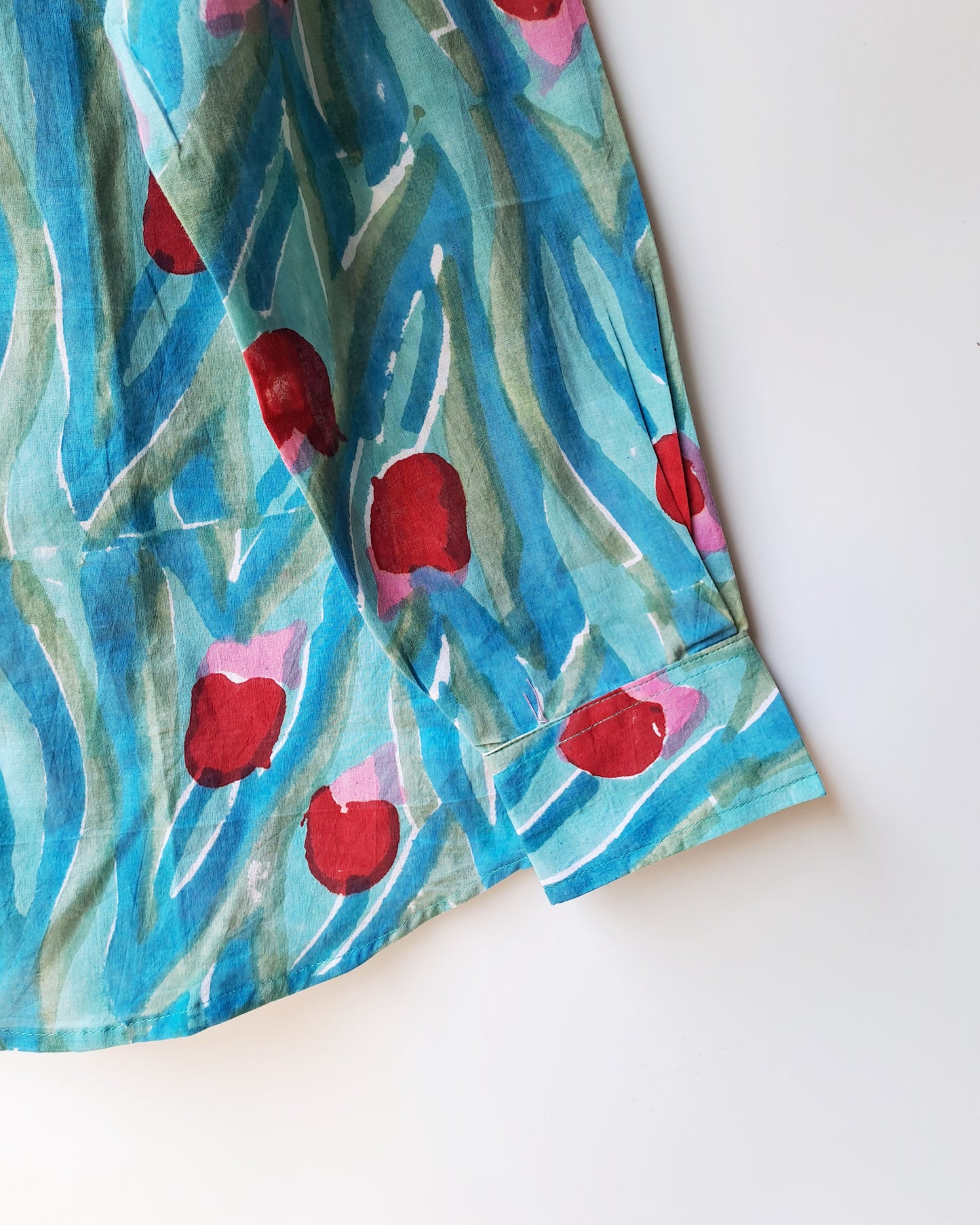 Tulip Sky Women's Shirt